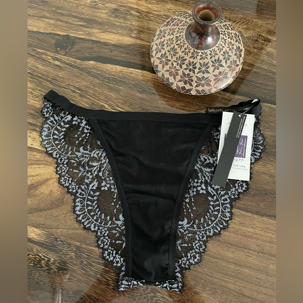 Hanky Panky Black Lace Lavinia Panty
